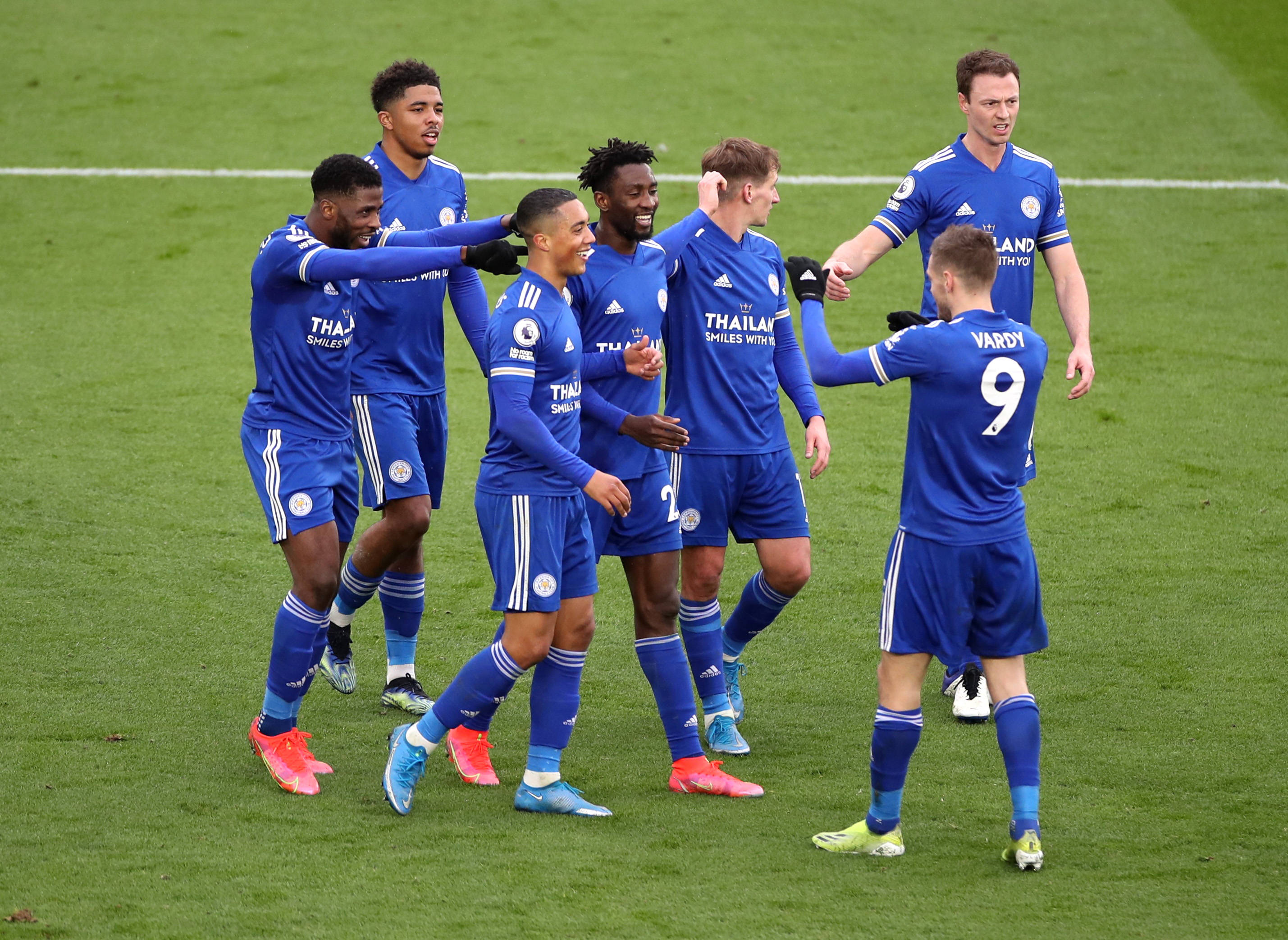 线外的对位 线外的对位