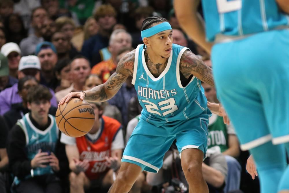 队传达出一 队传达出一