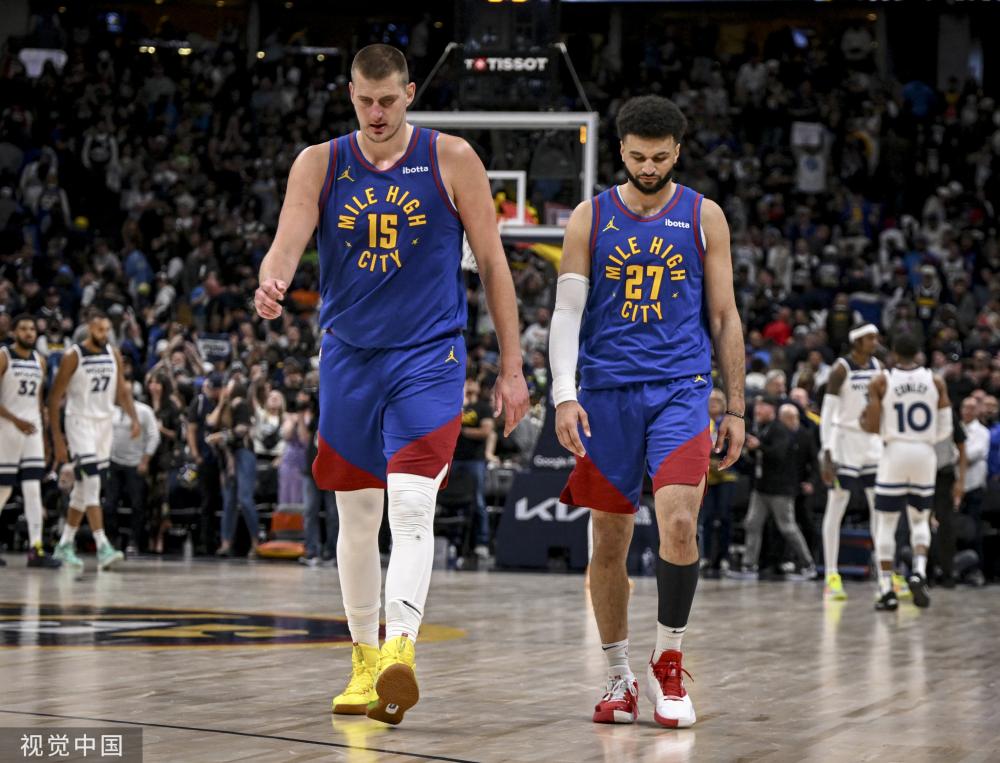 方面在过去 方面在过去